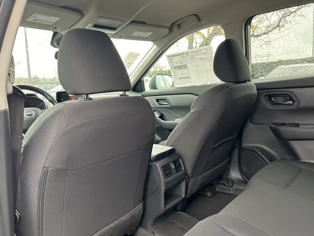 New 2025 Nissan Rogue S image 21