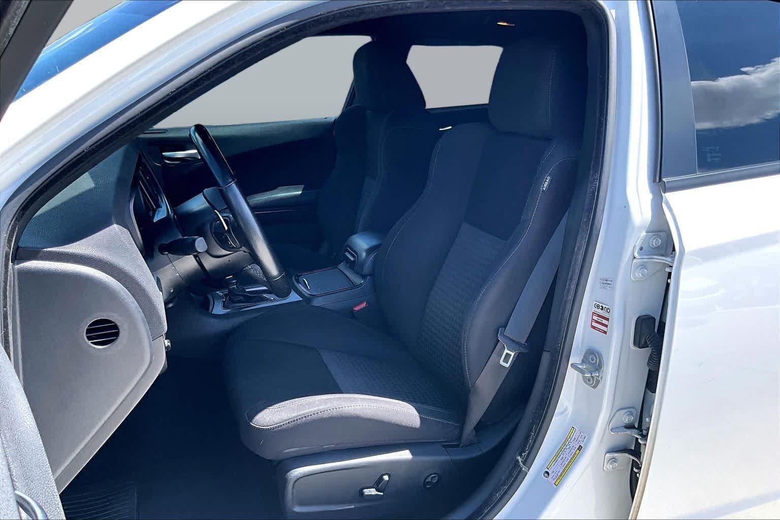 Used 2020 Dodge Charger GT w/ Blacktop Package RWD image 8