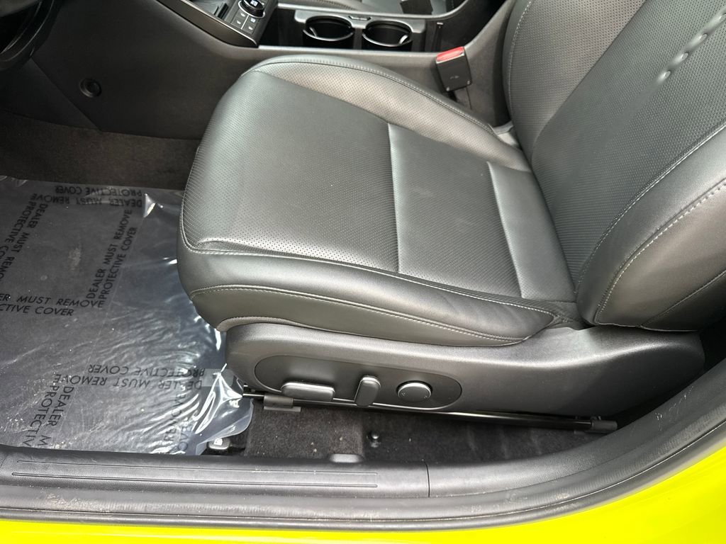 Used 2024 Hyundai Kona Limited FWD image 25