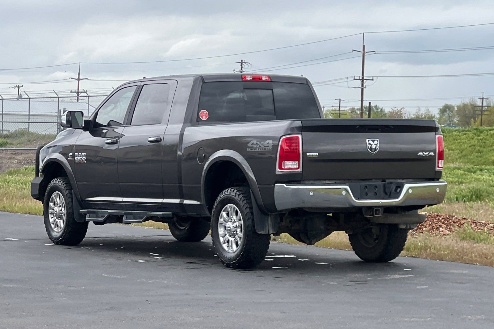 Used 2017 RAM 2500 Laramie w/ Off Road Package AWD/4WD image 6
