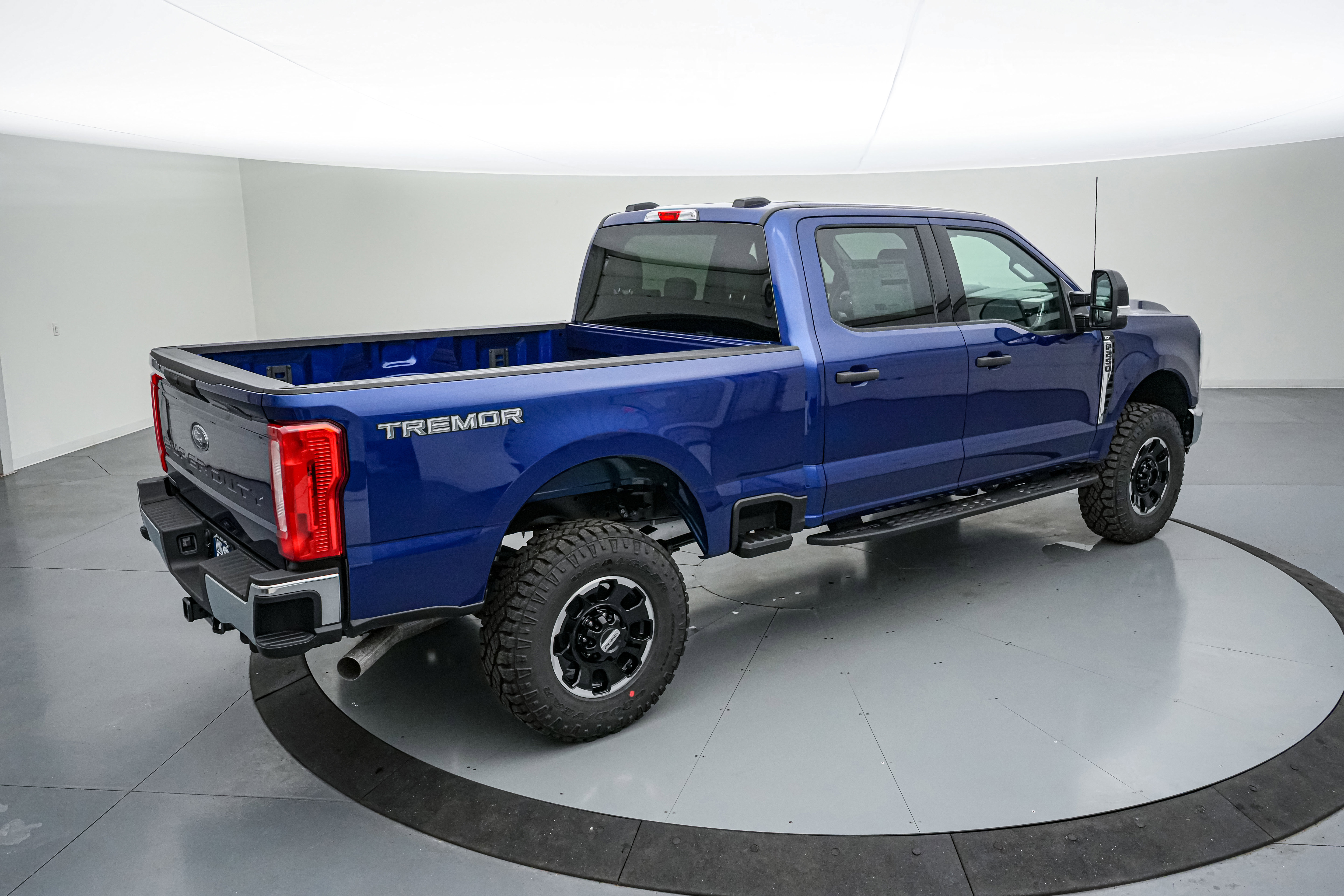 New 2026 Ford F250 XLT w/ Tremor Off-Road Package image 4