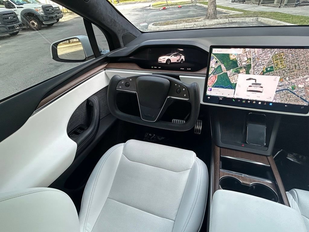 Used 2022 Tesla Model X AWD/4WD image 9