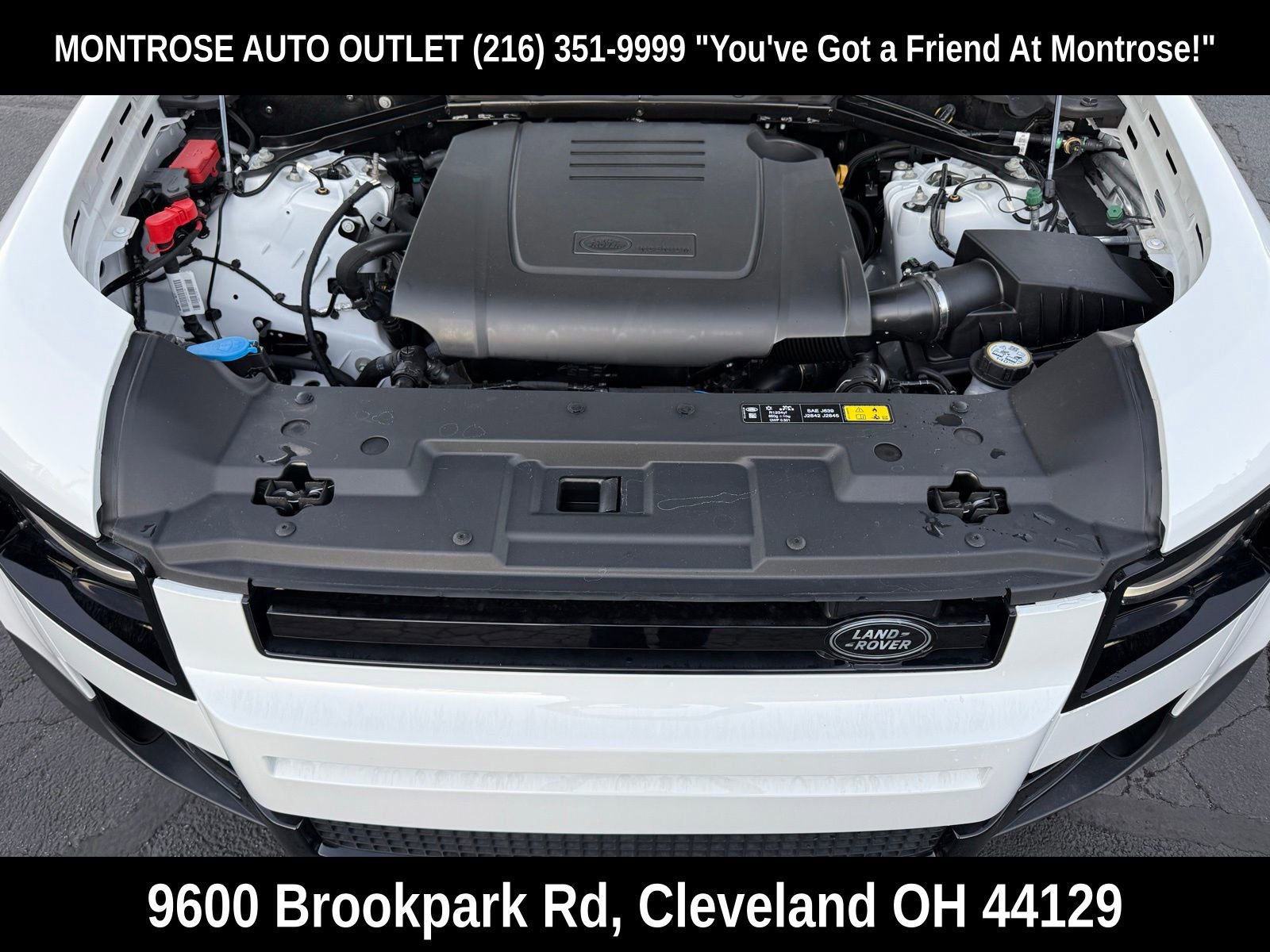 New 2025 Land Rover Defender 90 S image 35