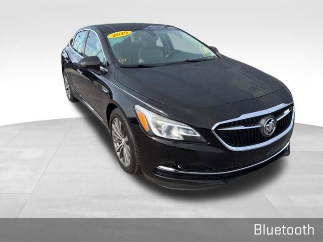 Used 2019 Buick LaCrosse Essence w/ Sun and Shade Package AWD/4WD image 3