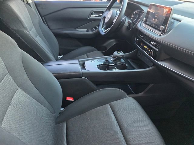 Used 2024 Nissan Rogue SV image 15