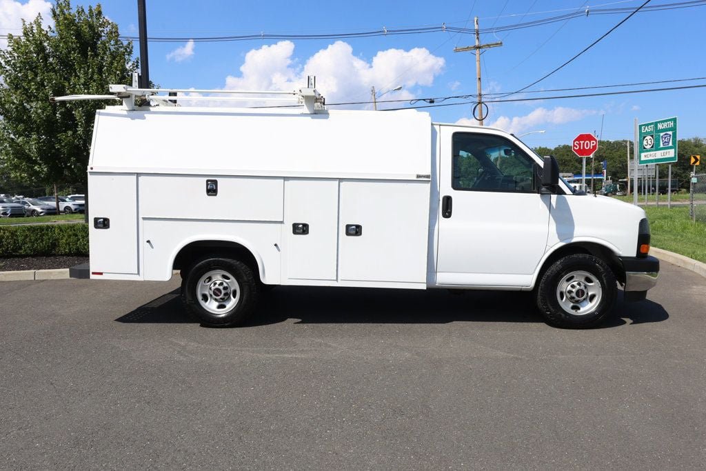 Used 2021 GMC Savana 3500 w/ Power Convenience Package RWD image 6
