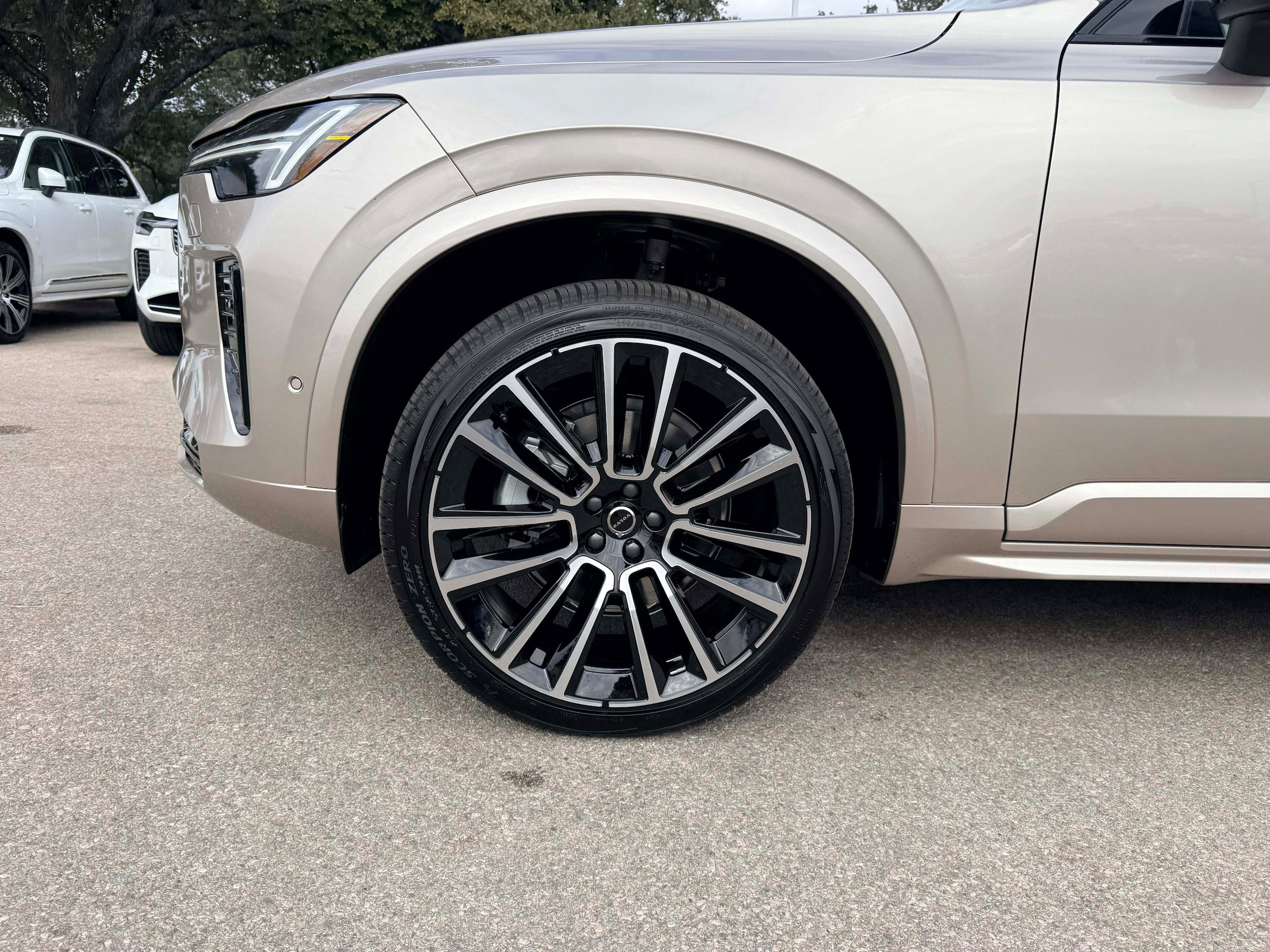 Used 2026 Volvo XC90 B6 Ultra AWD/4WD image 10