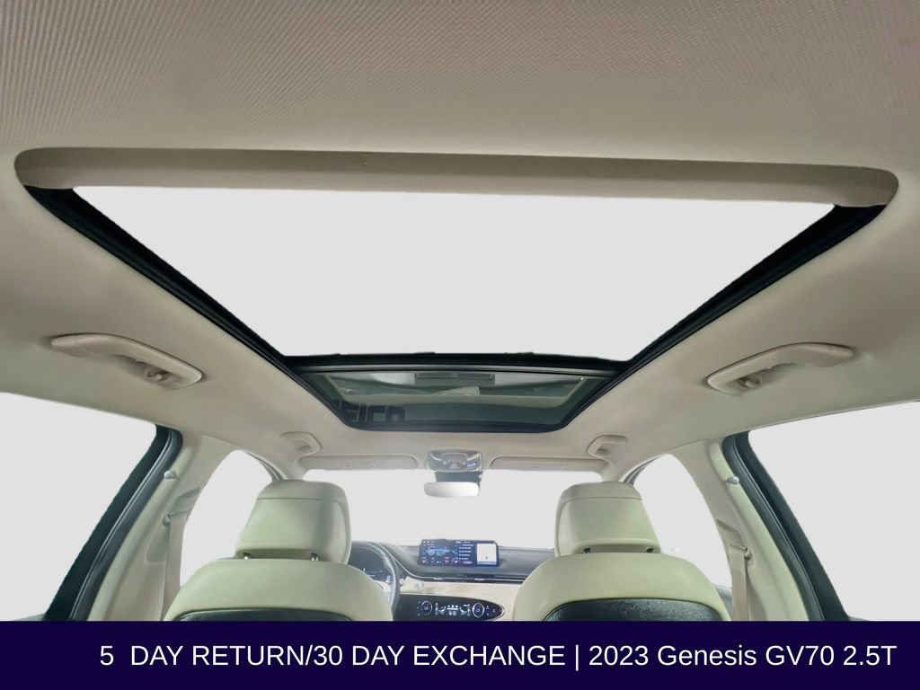 Used 2023 Genesis GV70 2.5T w/ Select Package AWD/4WD image 39