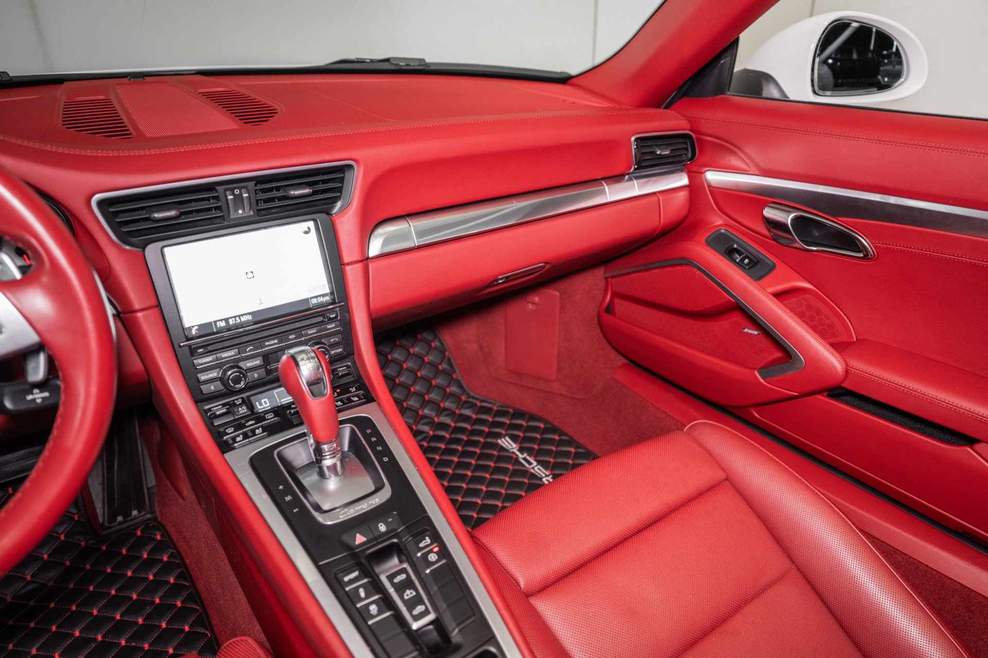 Used 2016 Porsche 911 Carrera S image 25