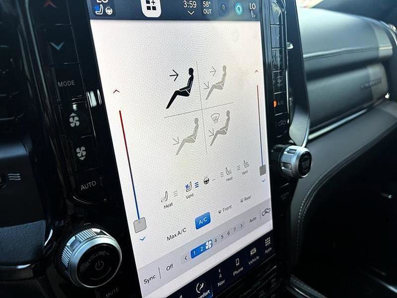 Used 2024 RAM 2500 Limited image 37