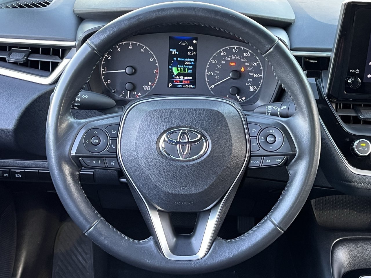 Used 2024 Toyota Corolla SE FWD image 11