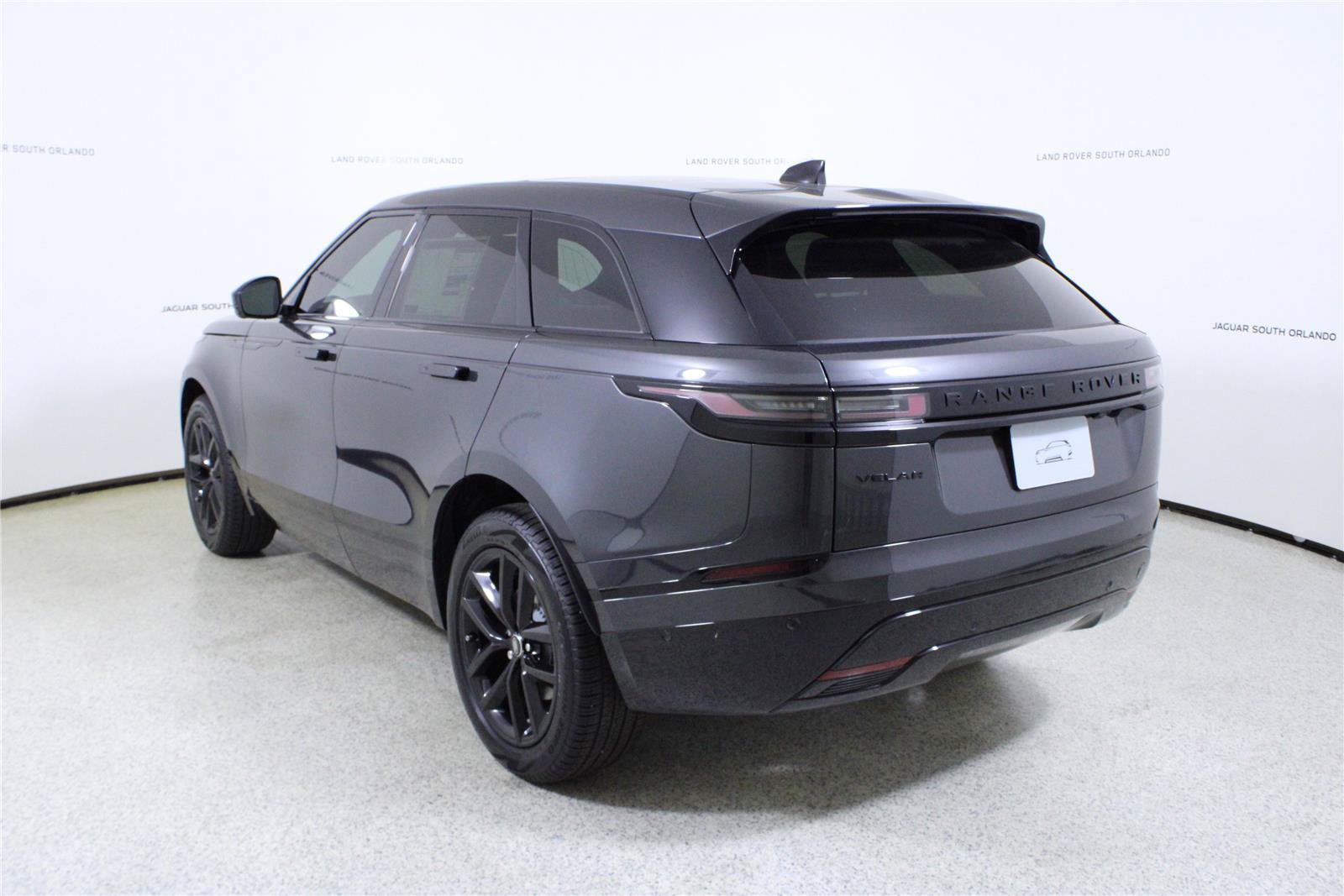 New 2026 Land Rover Range Rover Velar Dynamic SE AWD/4WD image 5