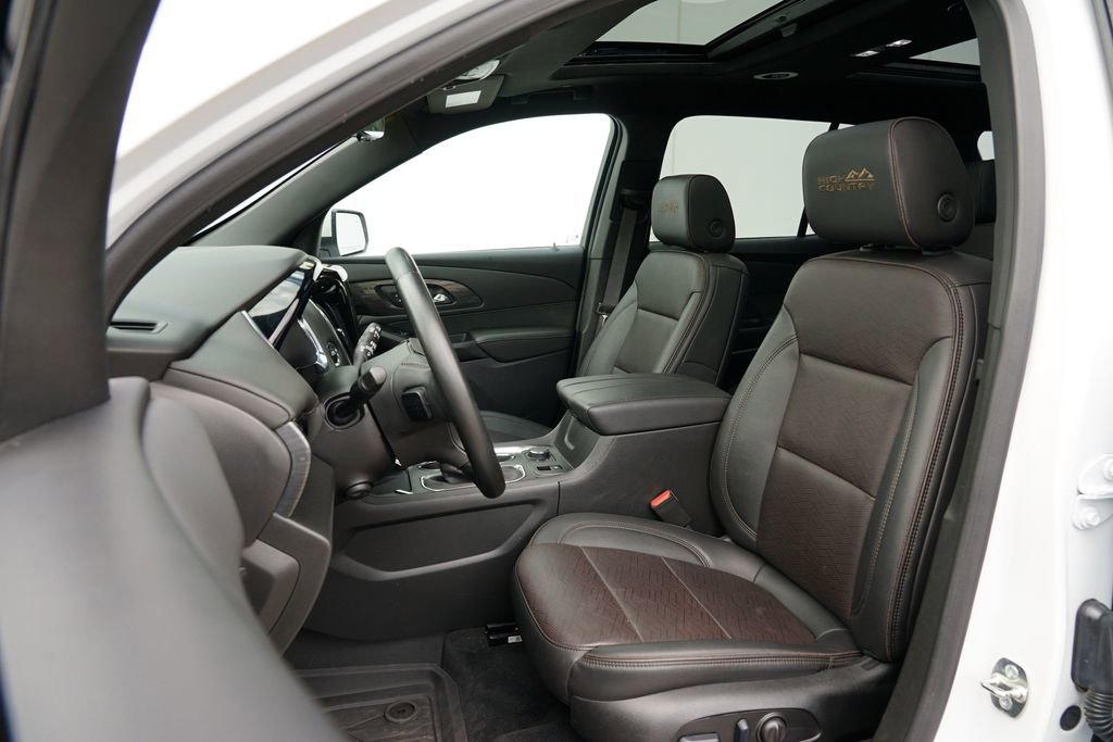 Used 2023 Chevrolet Traverse High Country w/ LPO, Floor Liner Package image 12