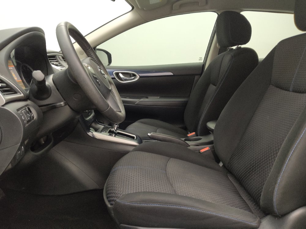 Used 2019 Nissan Sentra SR FWD image 17