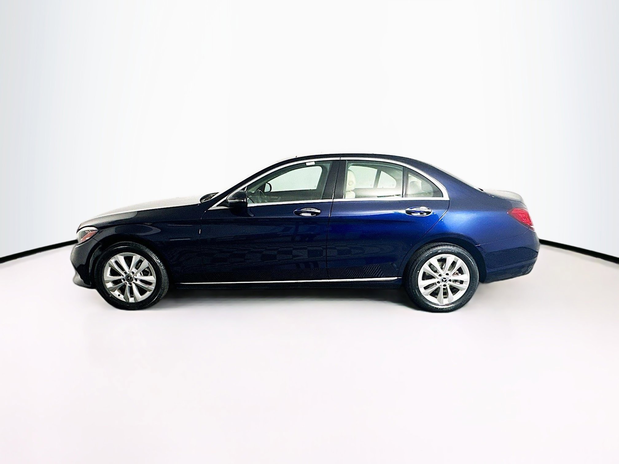 Used 2020 Mercedes-Benz C 300 4MATIC Sedan w/ Premium Package image 4