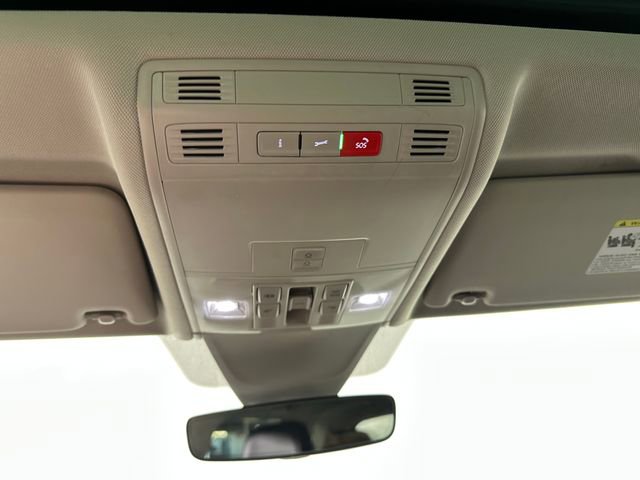 Used 2024 Volkswagen Tiguan SE image 24