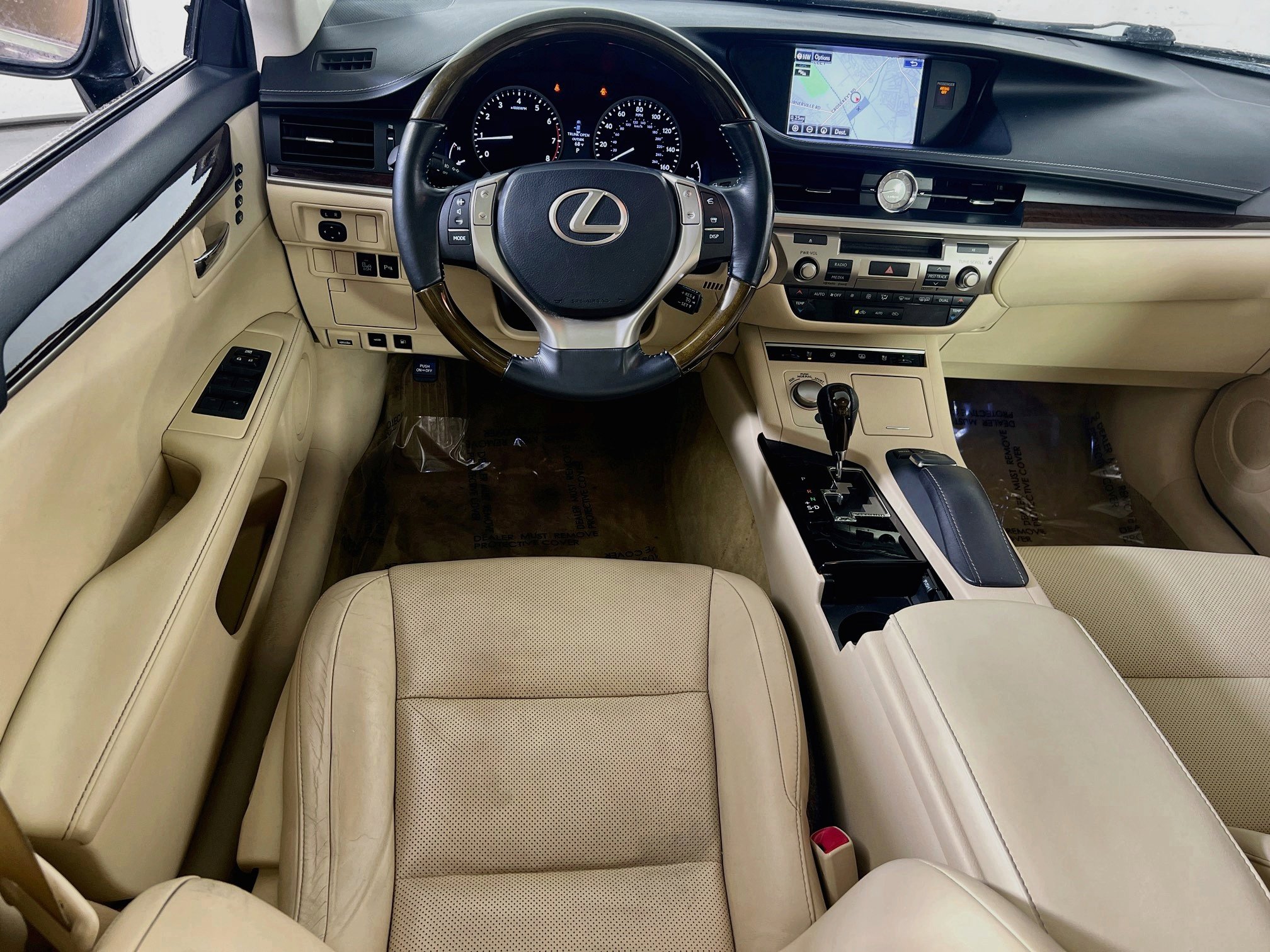 Used 2015 Lexus ES 350 w/ Luxury Package FWD image 23