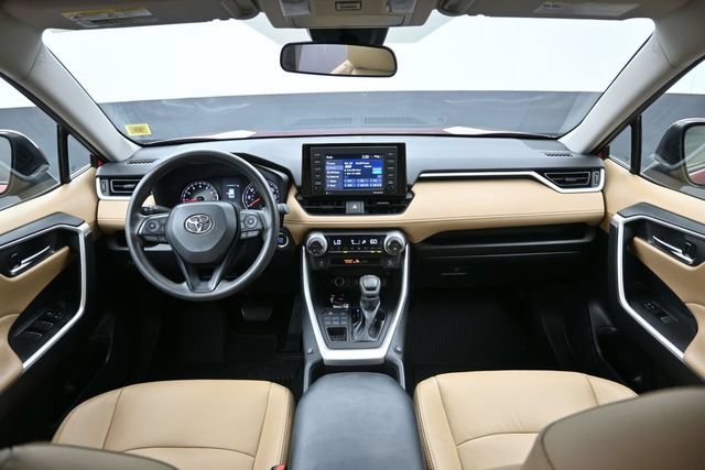 Certified 2022 Toyota RAV4 XLE AWD/4WD image 16