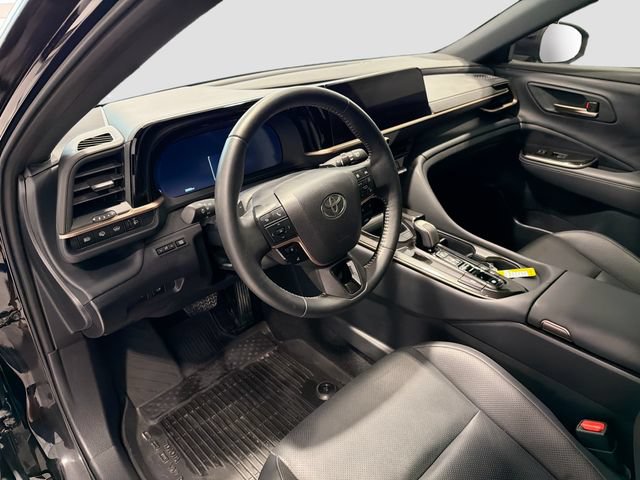 Certified 2025 Toyota Crown Signia AWD/4WD image 8