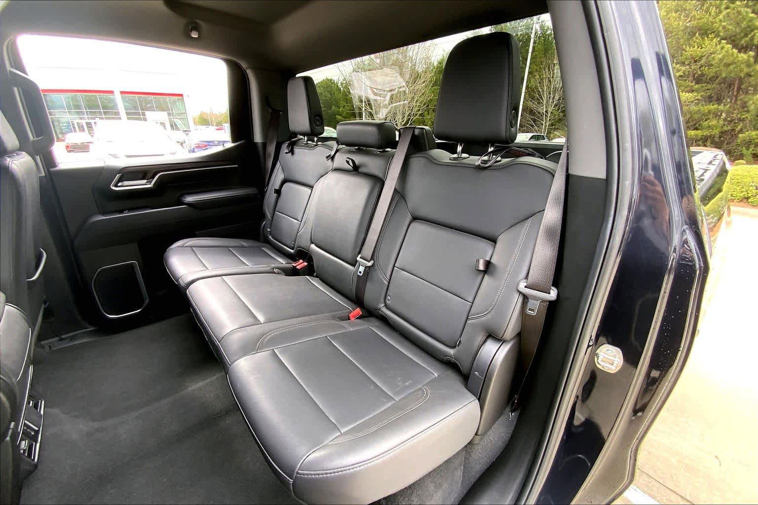Used 2025 GMC Sierra 1500 SLT AWD/4WD image 20