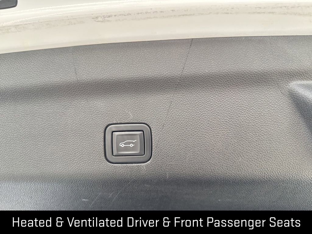 Used 2023 Chevrolet Suburban Premier image 46