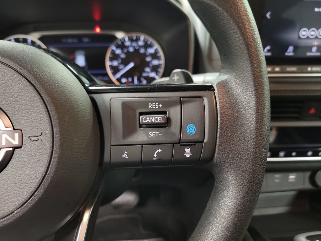 Used 2023 Nissan Rogue SV AWD/4WD image 26