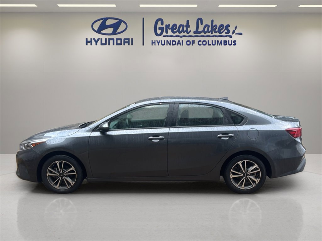 Used 2024 Kia Forte LXS image 2