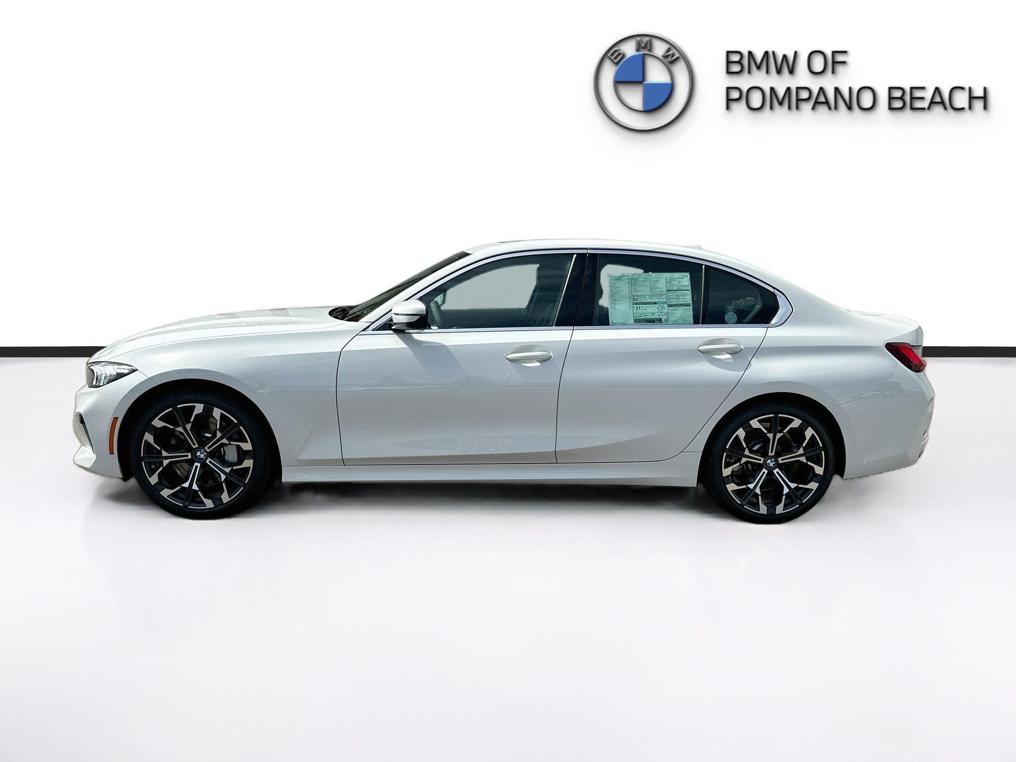 New 2026 BMW 330i Sedan w/ Convenience Package RWD image 4