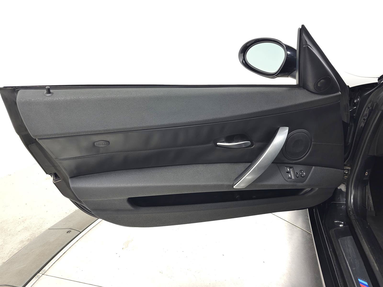 Used 2006 BMW M Roadster RWD image 15