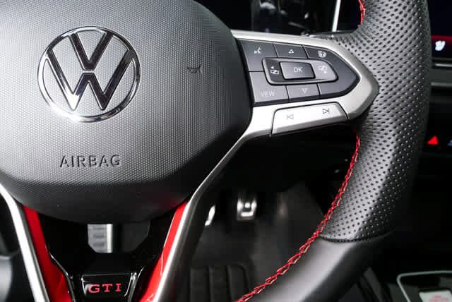 New 2026 Volkswagen GTI SE FWD image 10
