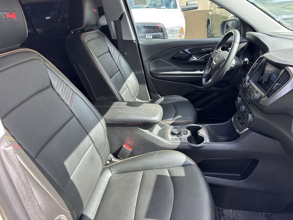 Used 2022 GMC Terrain AT4 w/ Tech Package image 25