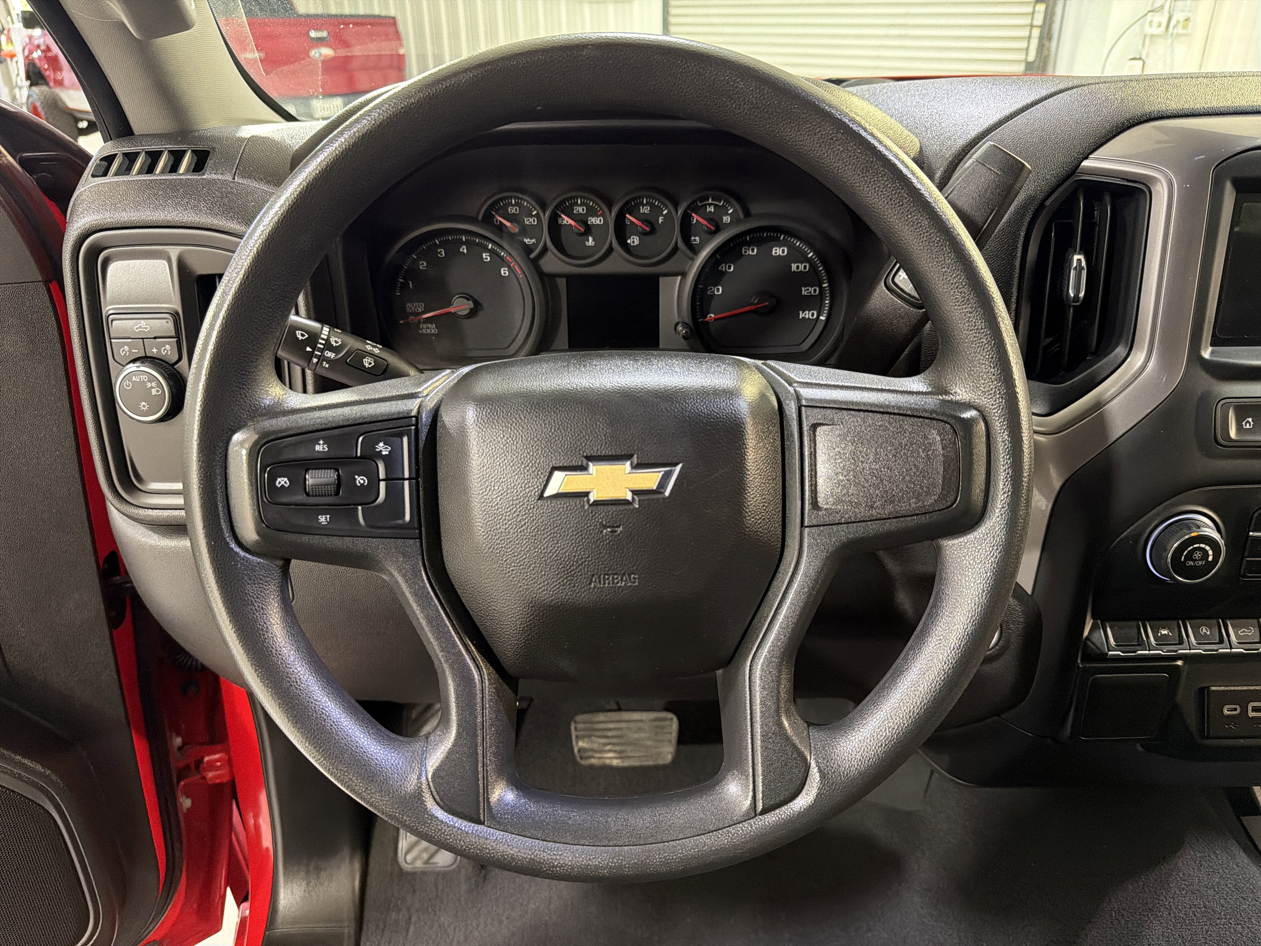 Used 2022 Chevrolet Silverado 1500 Custom image 15