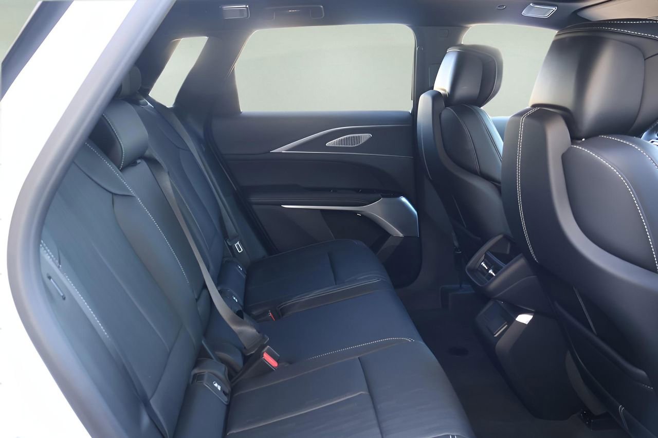 New 2026 Cadillac Lyriq Premium Sport AWD/4WD image 14