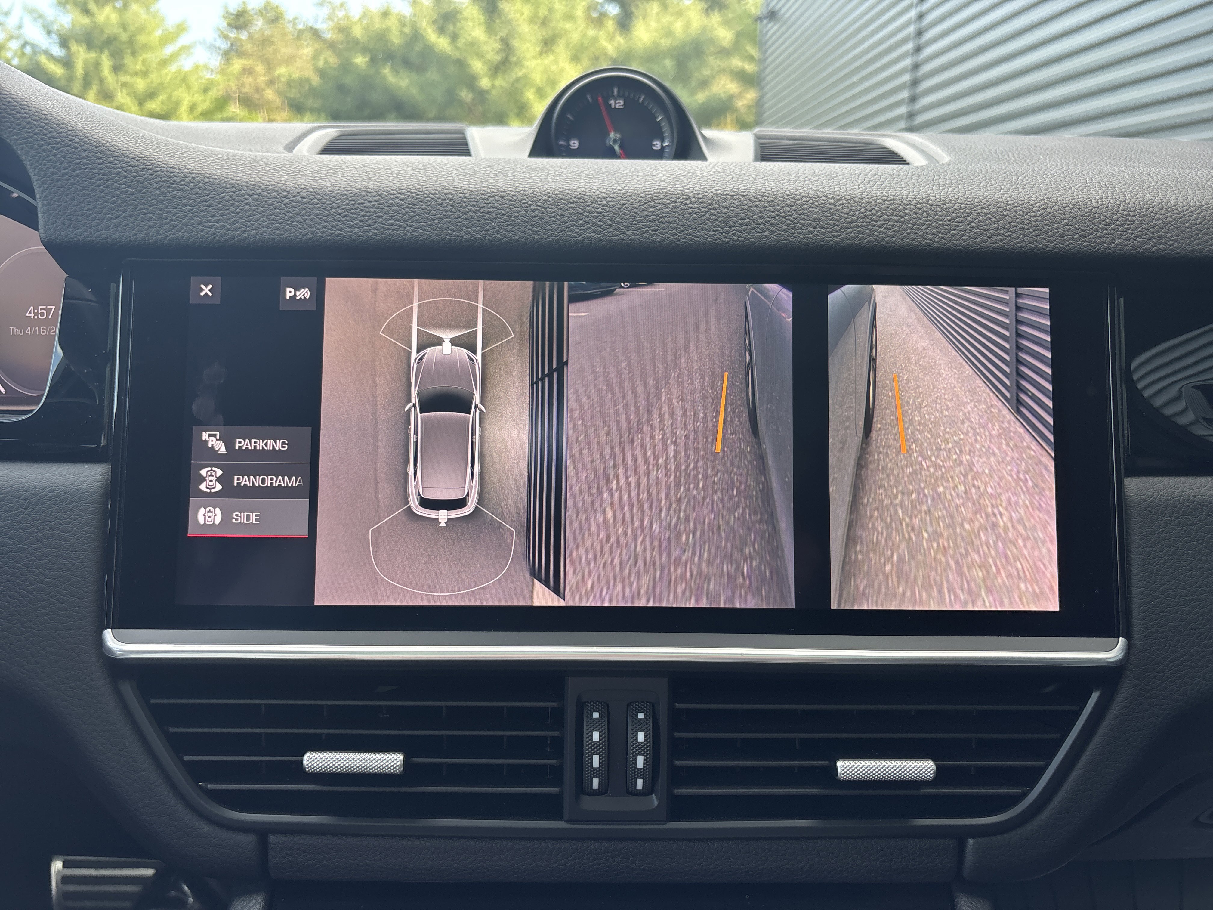 Certified 2021 Porsche Cayenne S image 28