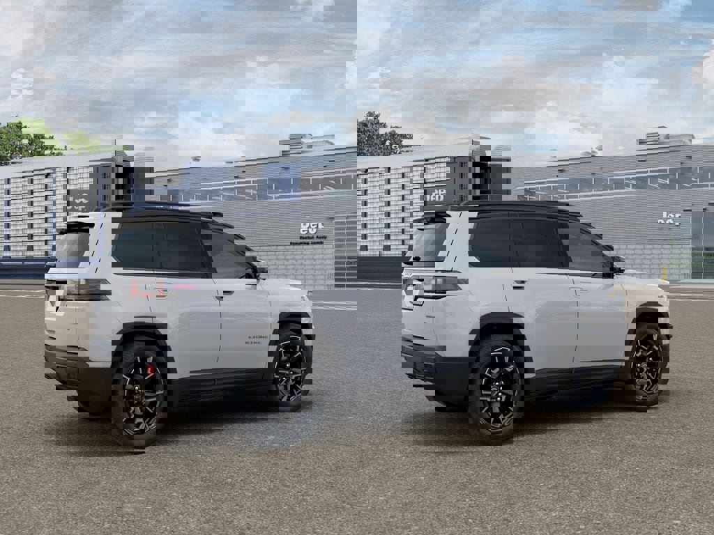 New 2026 Jeep Cherokee Overland image 4