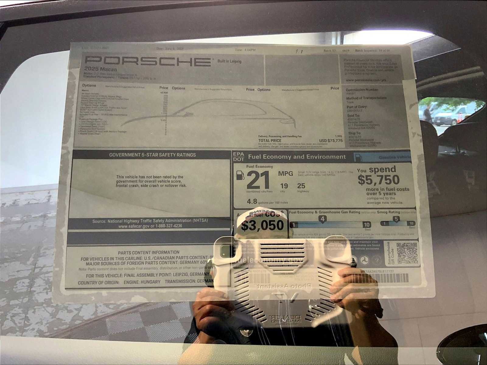 New 2025 Porsche Macan AWD/4WD image 24