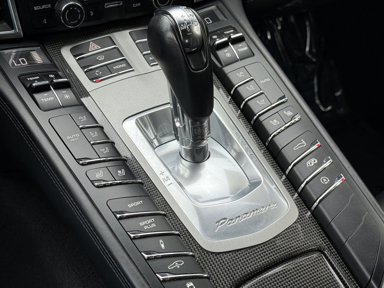 Used 2016 Porsche Panamera GTS image 30