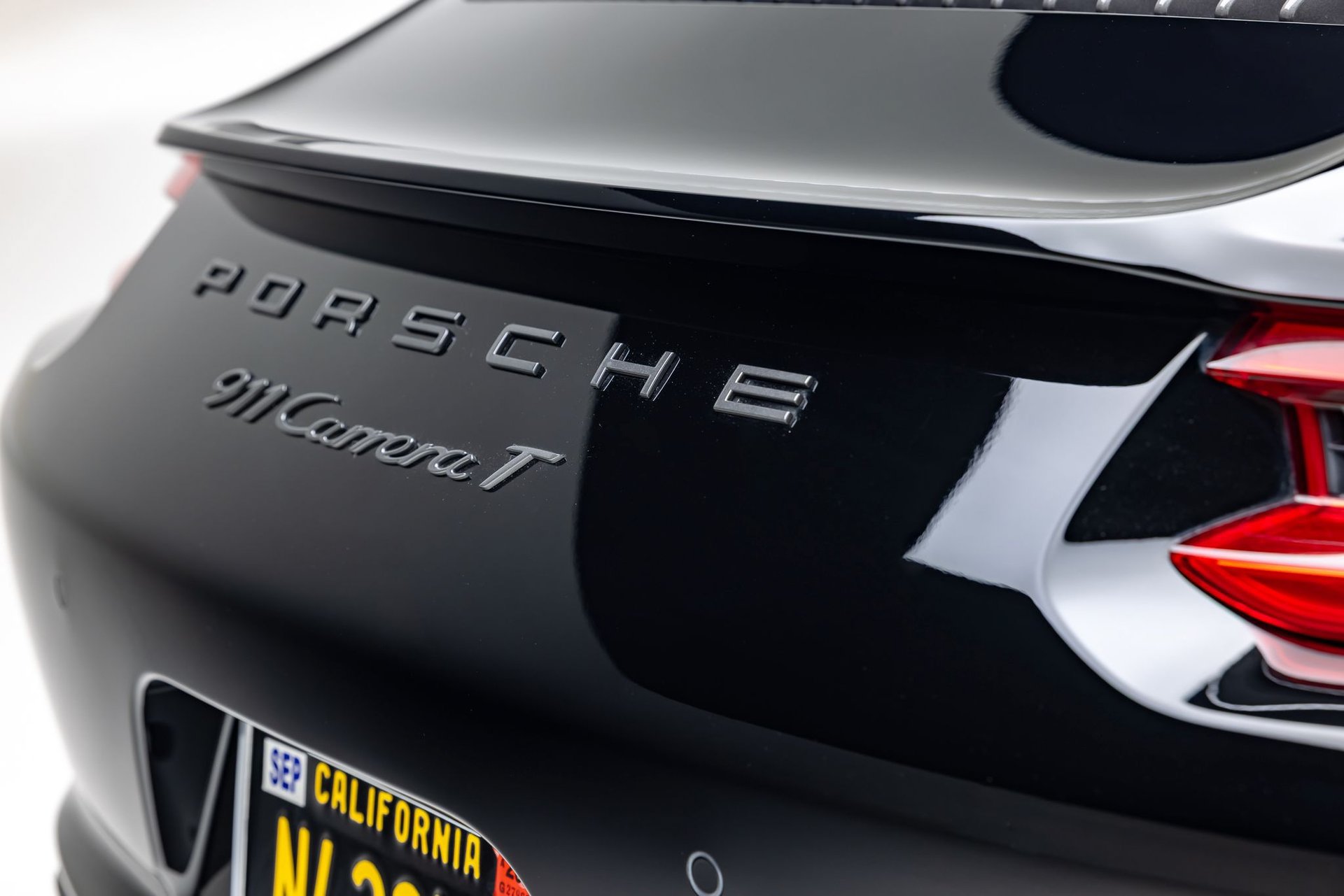 Used 2019 Porsche 911 Carrera image 25