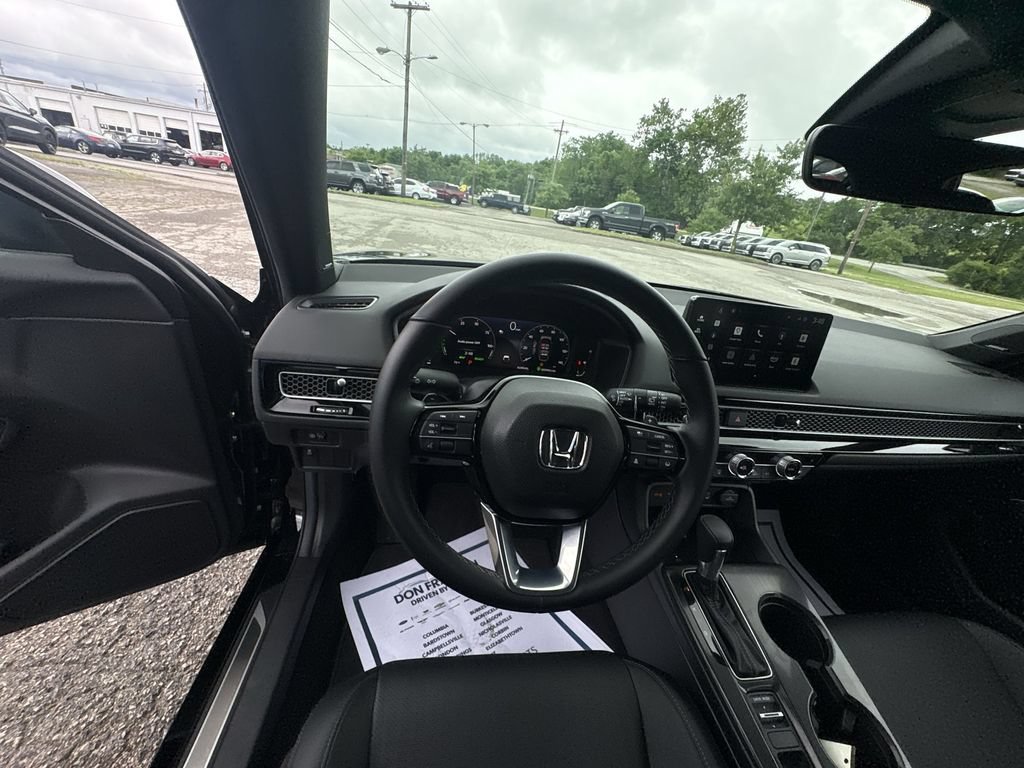 Used 2025 Honda Civic Sport Touring image 14