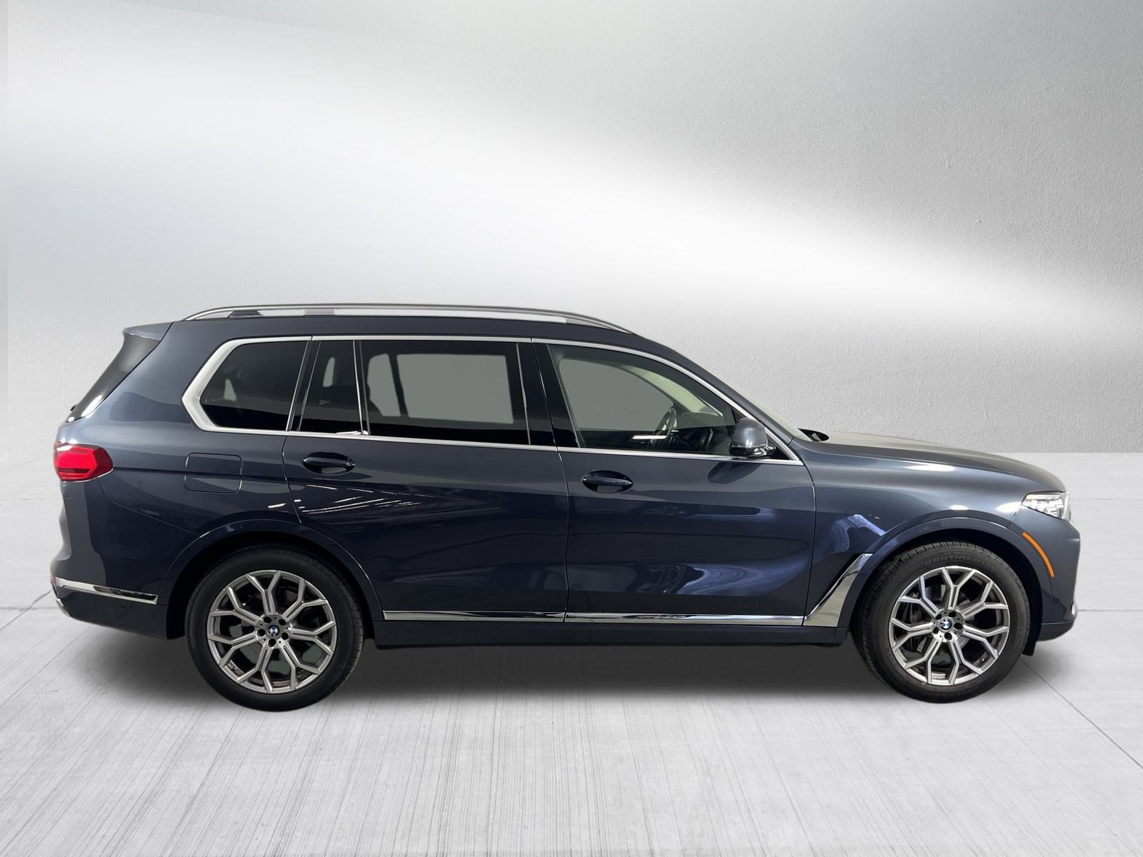Used 2022 BMW X7 xDrive40i w/ Premium Package image 8