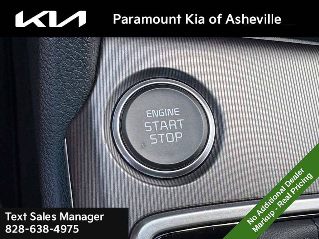 New 2026 Kia Sportage EX w/ EX Panorama Roof Package image 14