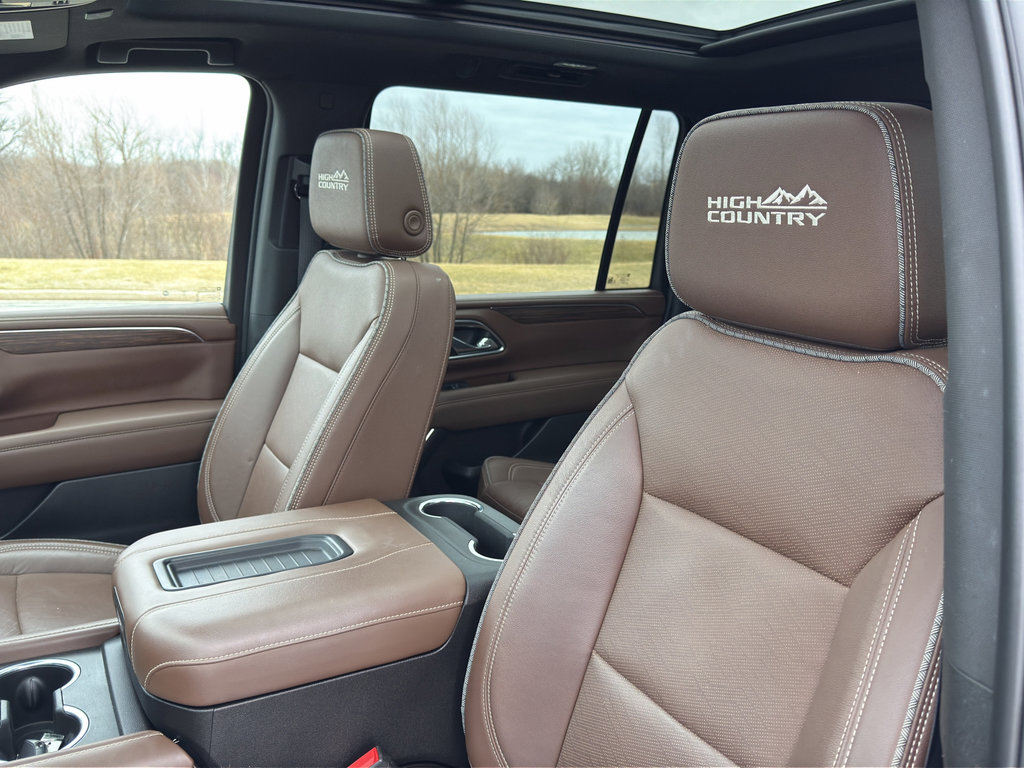 Used 2023 Chevrolet Suburban High Country image 20