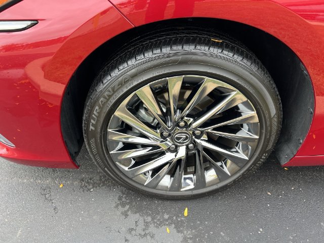 Certified 2025 Lexus ES 300h w/ Luxury Package FWD image 8