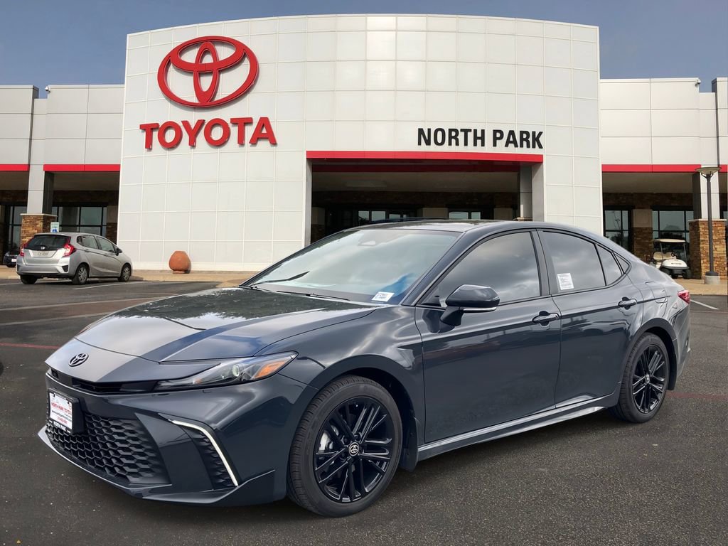 New 2026 Toyota Camry SE FWD image 1