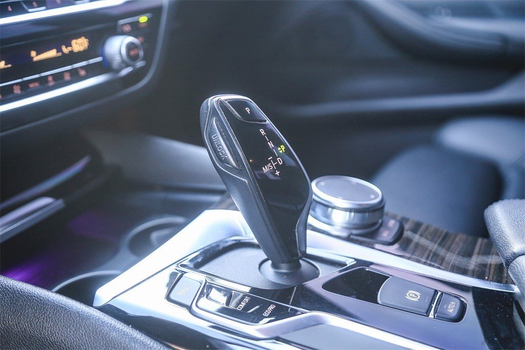 Used 2019 BMW 530i xDrive w/ Convenience Package image 21