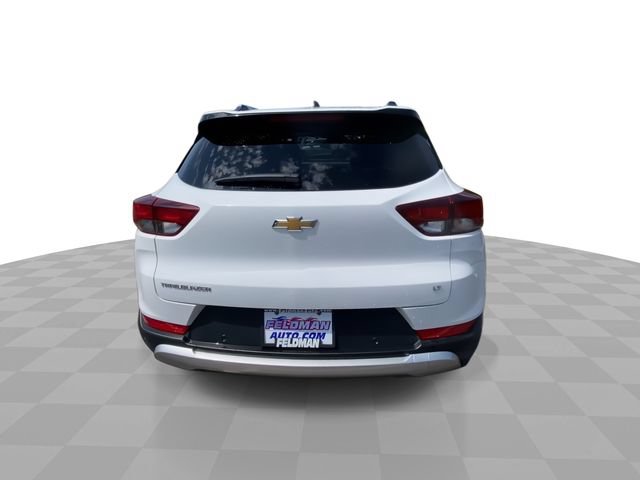 Used 2024 Chevrolet TrailBlazer LT w/ LT Cold Weather Package FWD image 9