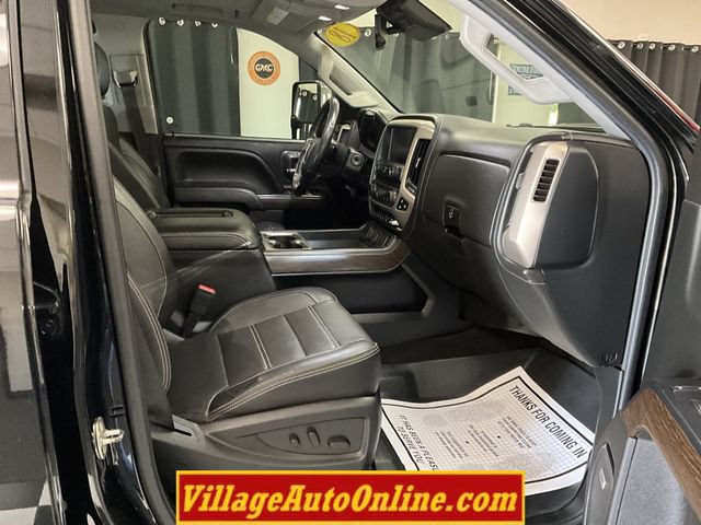 Used 2018 GMC Sierra 3500 Denali w/ Duramax Plus Package AWD/4WD image 39