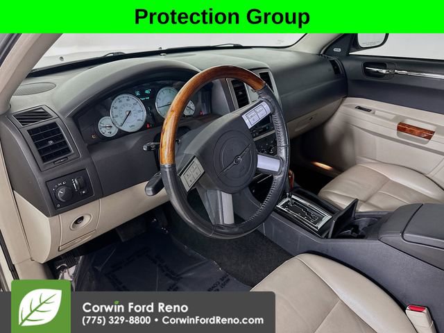 Used 2006 Chrysler 300 Touring w/ Luxury Group image 9