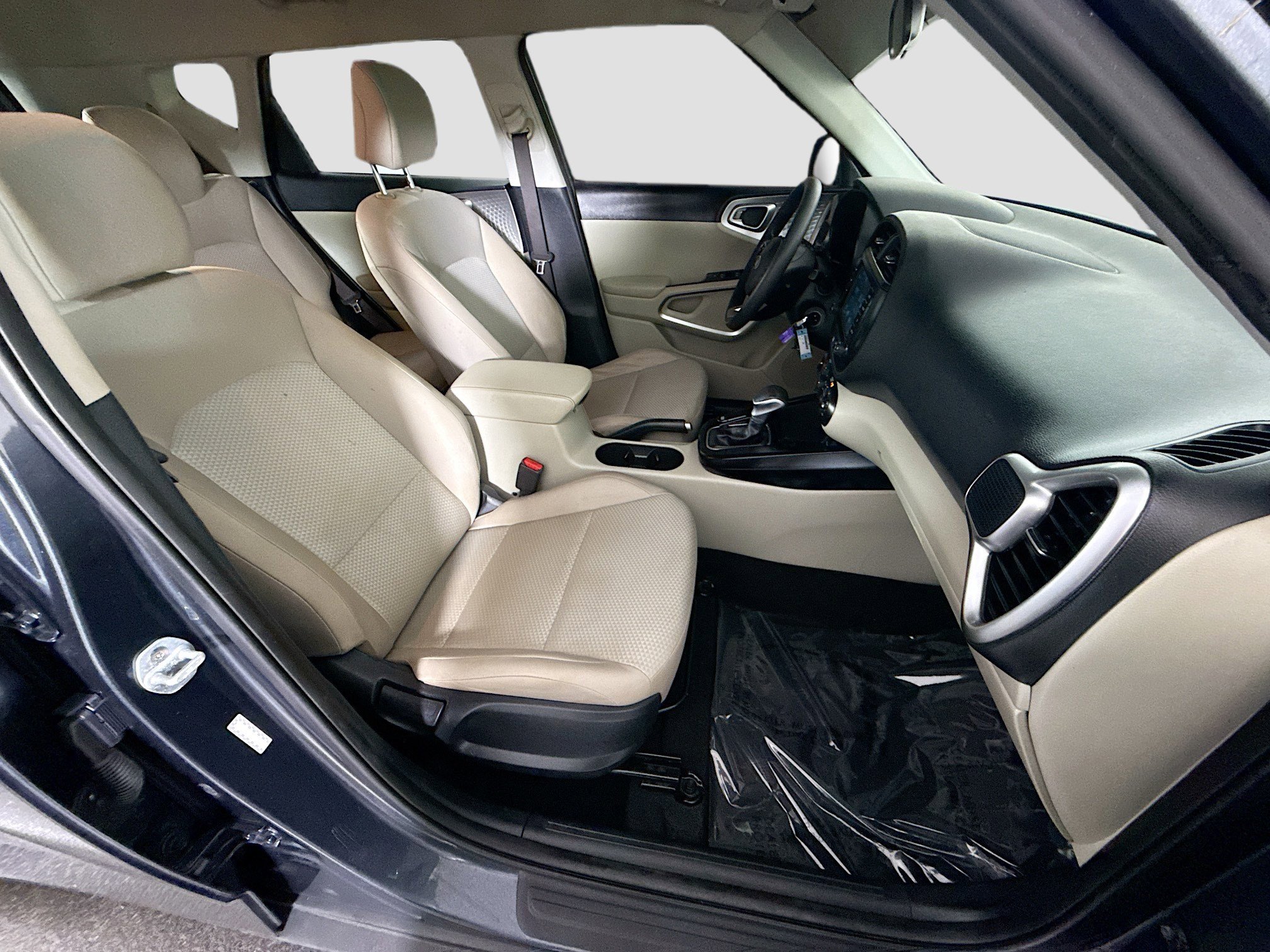 Used 2020 Kia Soul LX image 28