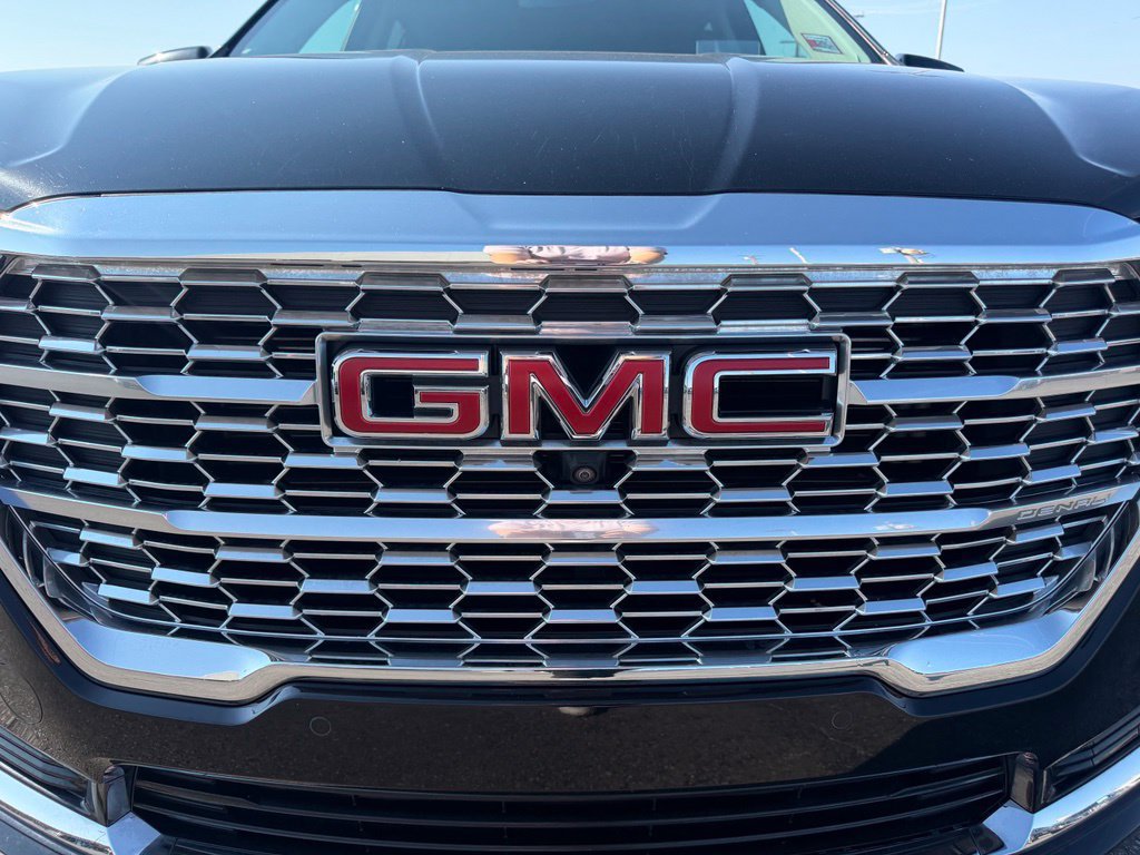 Used 2022 GMC Terrain Denali w/ Black Diamond Edition AWD/4WD image 7